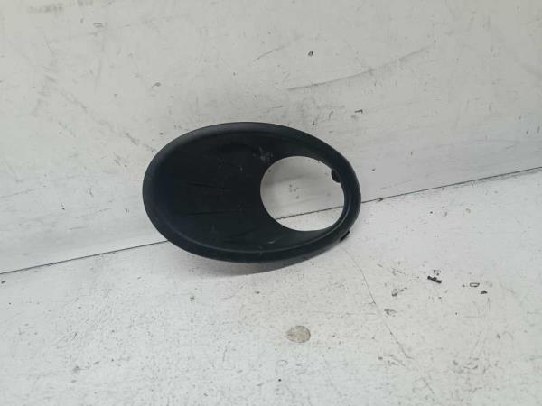 PARECHOC GRILLE PRISE D'AIR GAUCHE NISSAN - Vue 1